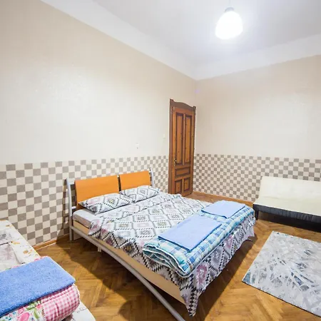 The Square - Old Flat With 2 Bedrooms, 1st Fl * Burgas