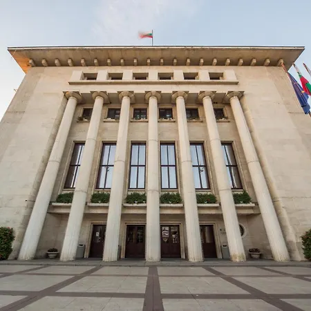 The Square - Old Flat With 2 Bedrooms, 1st Fl * Бургас