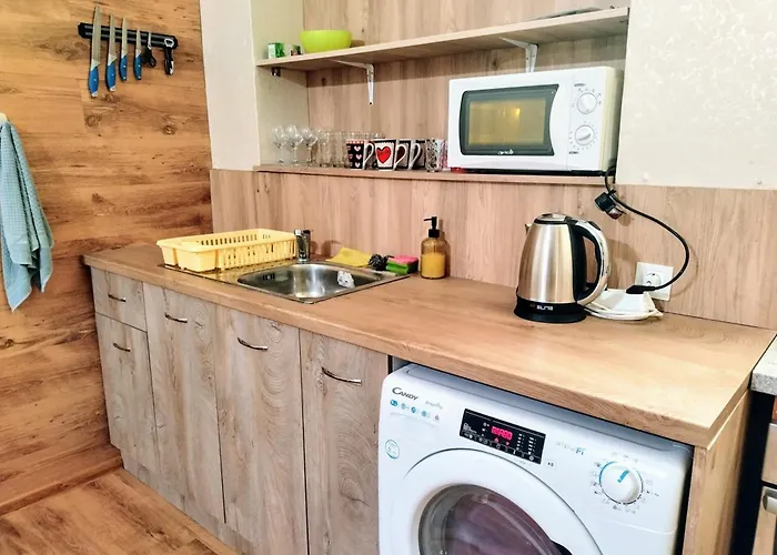 Apartament The Square - Old Flat With 2 Bedrooms, 1st Fl